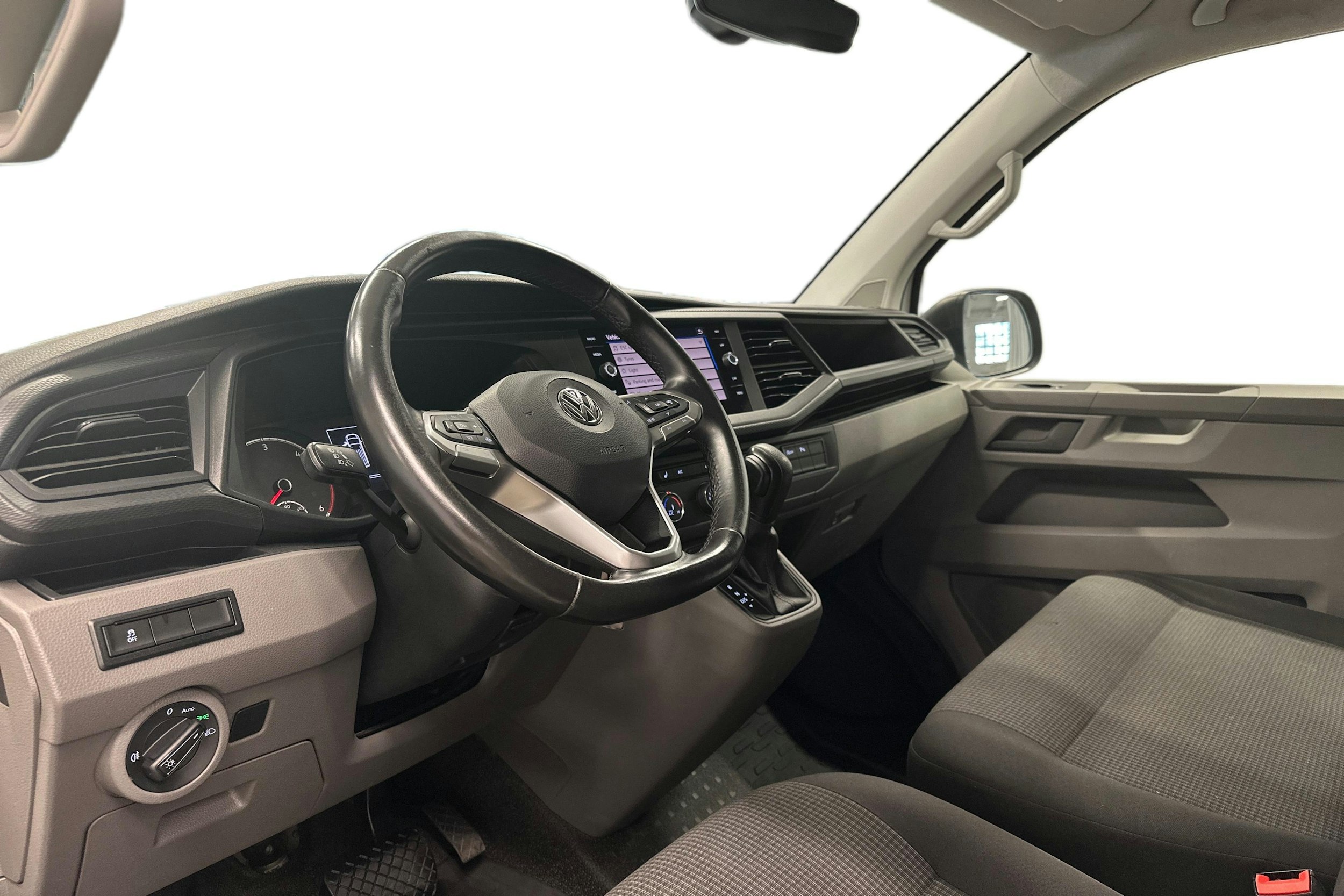 valkoinen Volkswagen Transporter 2020 kuva 3.