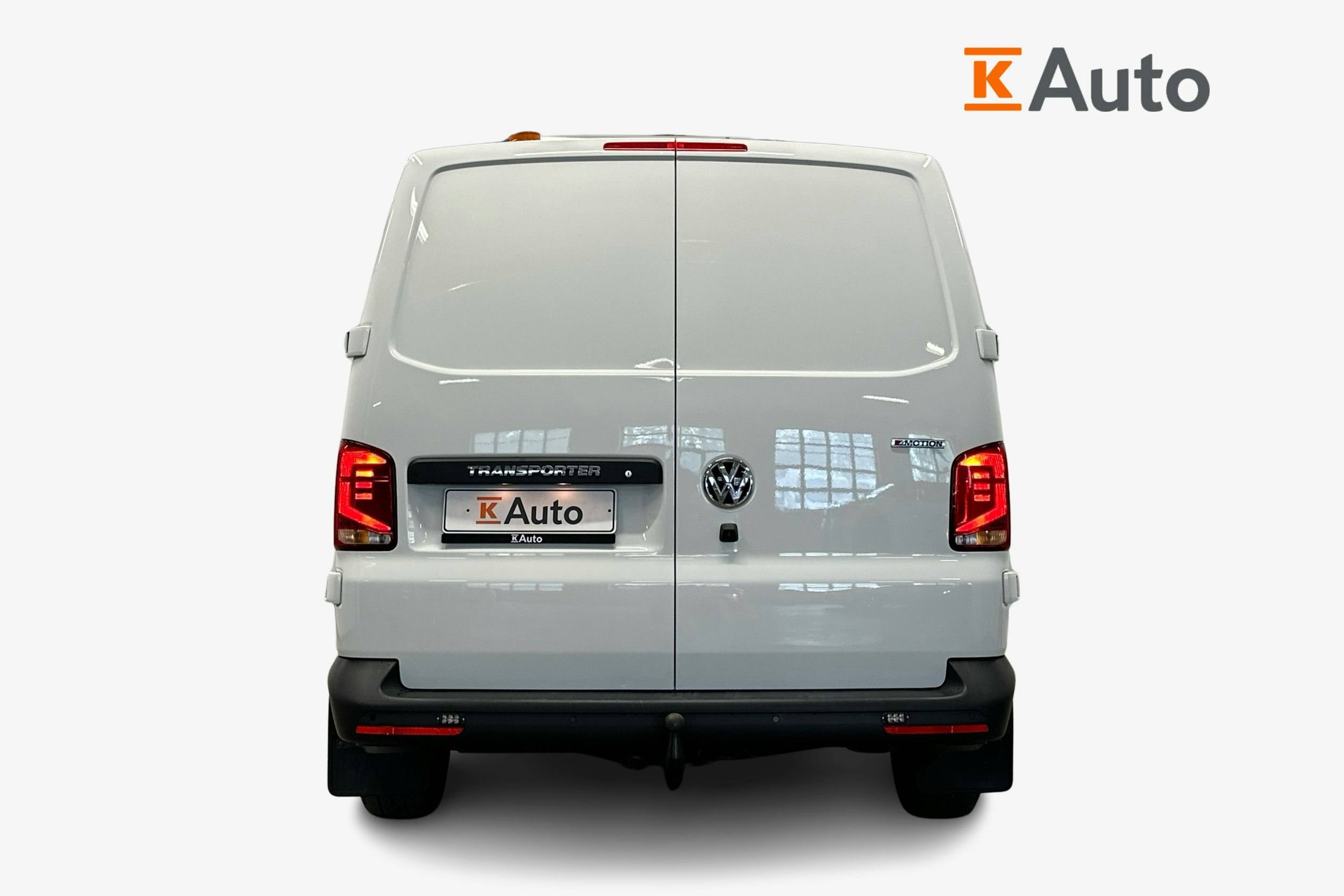 valkoinen Volkswagen Transporter 2020 kuva 3.