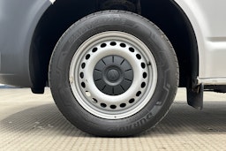 valkoinen Volkswagen Transporter 2020 kuva 9.