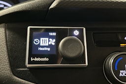 valkoinen Volkswagen Transporter 2020 kuva 17.