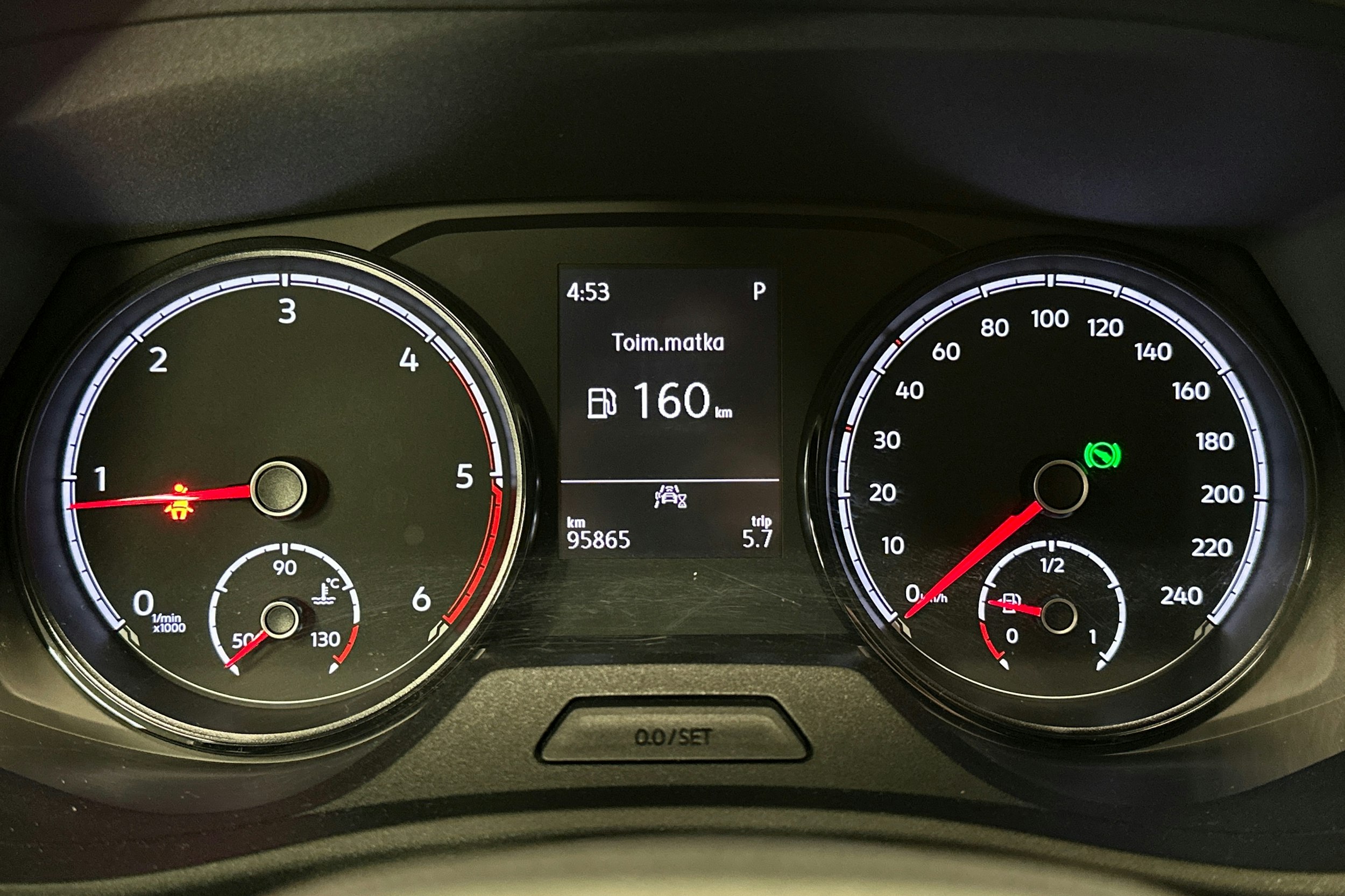 valkoinen Volkswagen Transporter 2020 kuva 19.