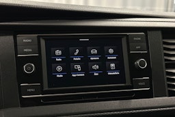 valkoinen Volkswagen Transporter 2020 kuva 20.