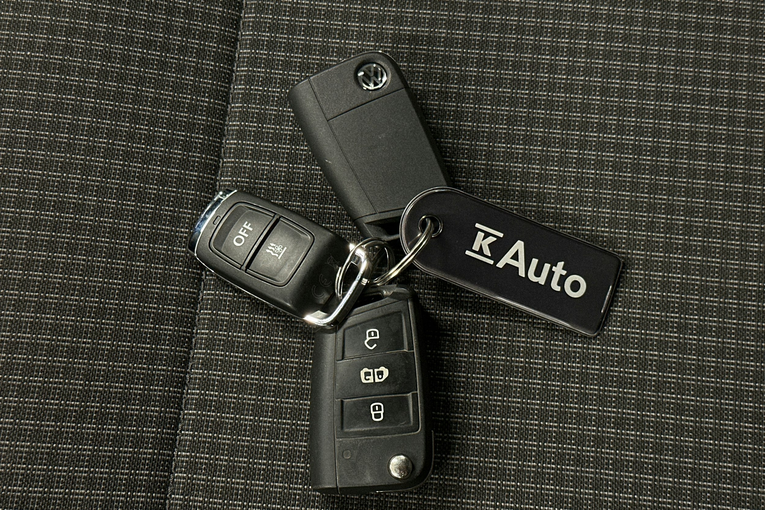 valkoinen Volkswagen Transporter 2020 kuva 27.