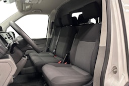 valkoinen Volkswagen Transporter 2020 kuva 8.