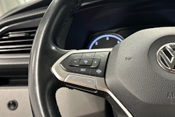 valkoinen Volkswagen Transporter 2020 kuva 11.
