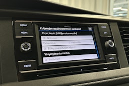 valkoinen Volkswagen Transporter 2020 kuva 19.