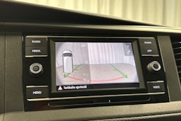 valkoinen Volkswagen Transporter 2020 kuva 20.