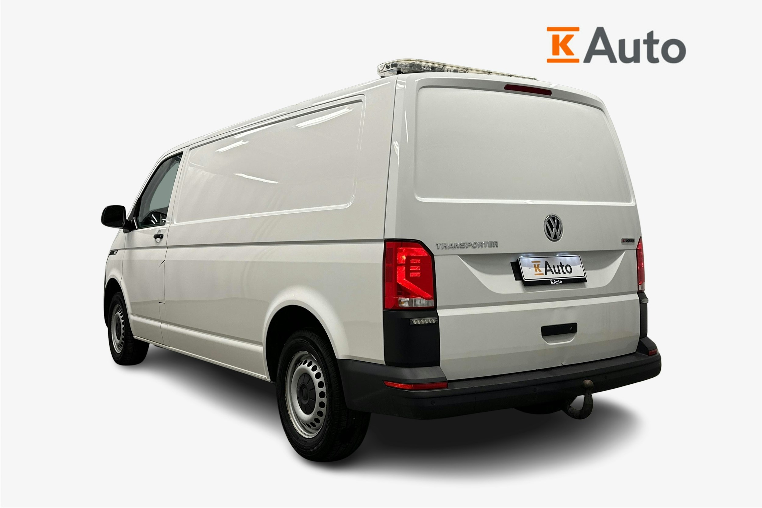 valkoinen Volkswagen Transporter 2020 kuva 2.