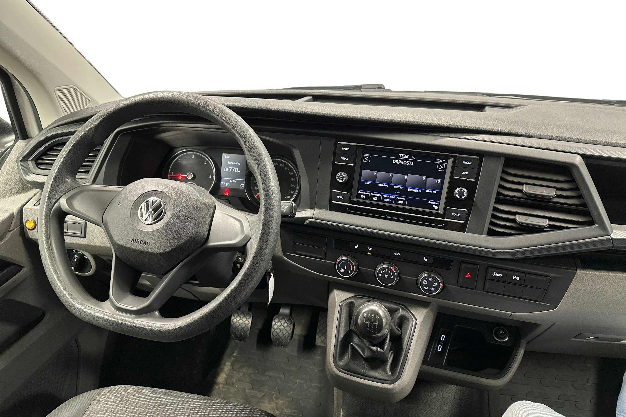 valkoinen Volkswagen Transporter 2020 kuva 7.