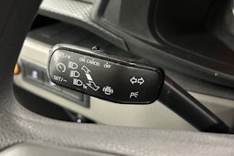 valkoinen Volkswagen Transporter 2020 kuva 15.