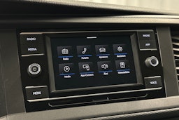 valkoinen Volkswagen Transporter 2020 kuva 17.