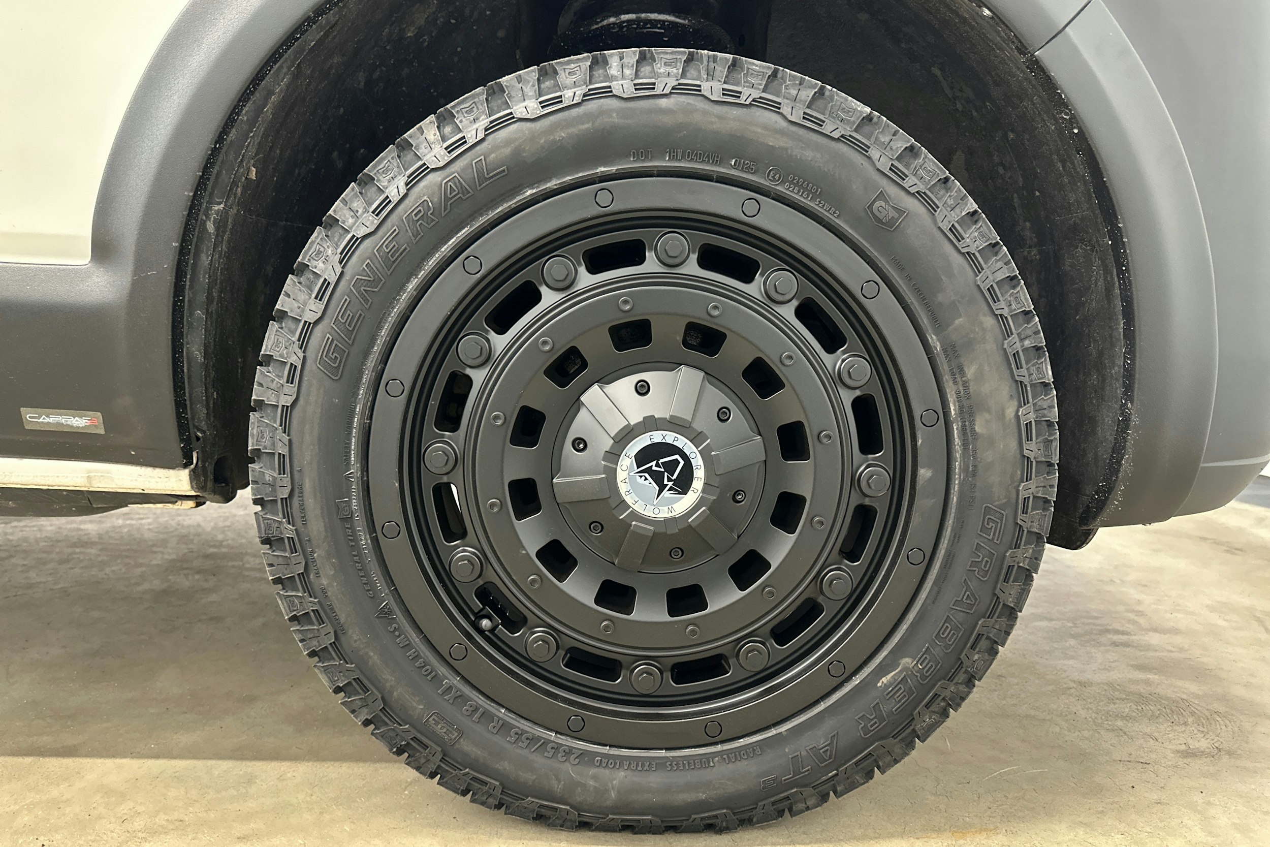 valkoinen Volkswagen Transporter 2020 kuva 28.