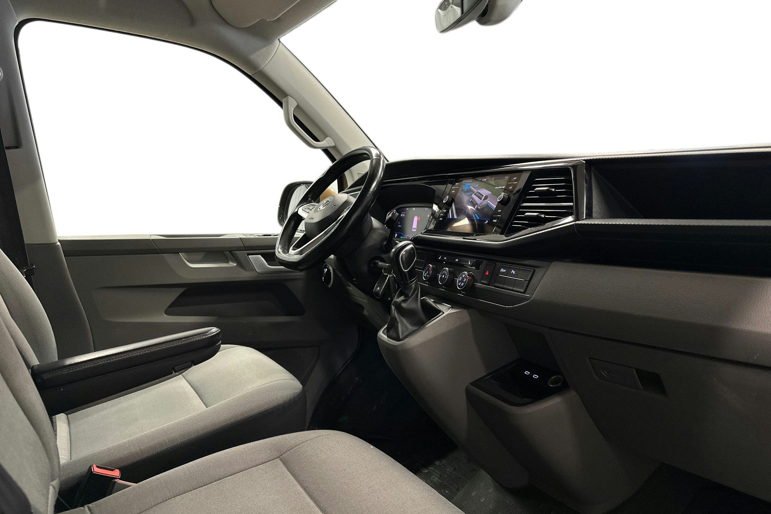 ruskea Volkswagen Transporter 2020 kuva 7.