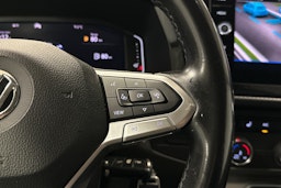 ruskea Volkswagen Transporter 2020 kuva 11.