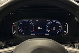 ruskea Volkswagen Transporter 2020 kuva 12.