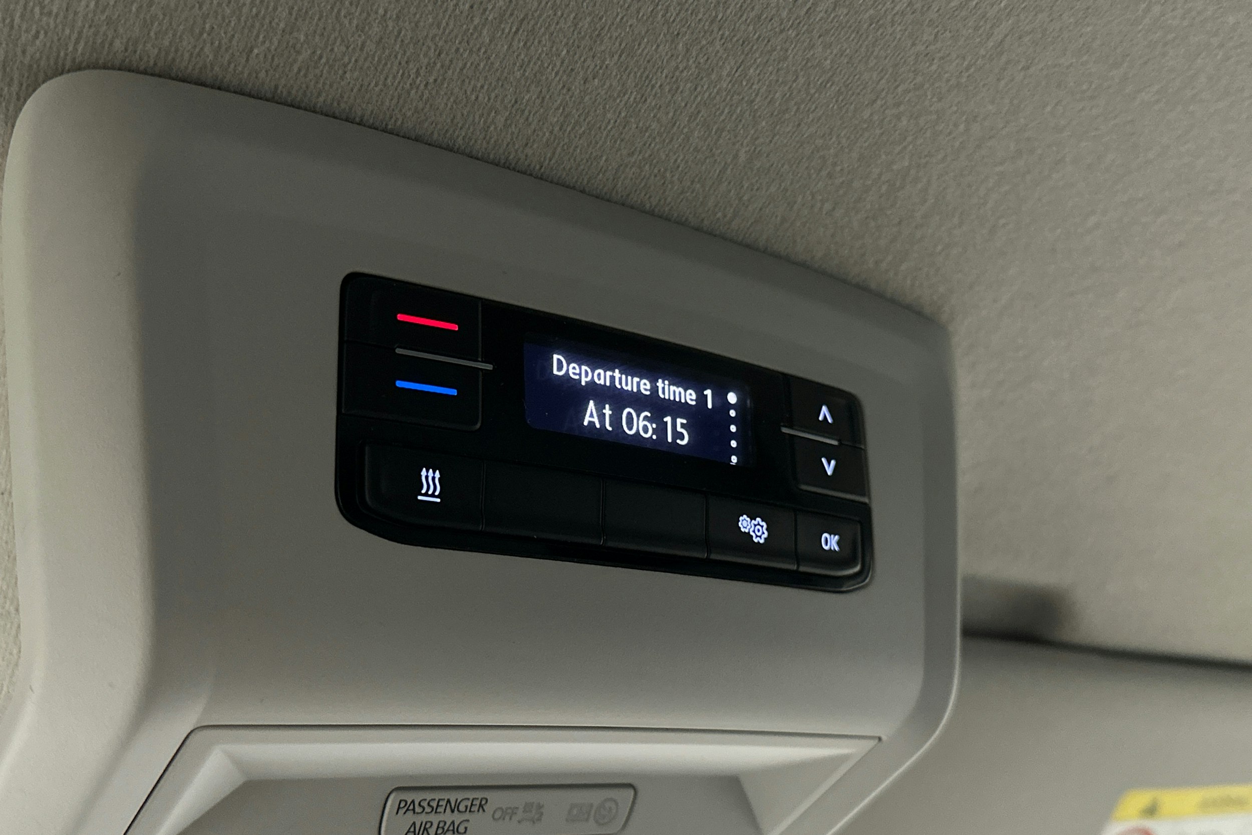 ruskea Volkswagen Transporter 2020 kuva 18.