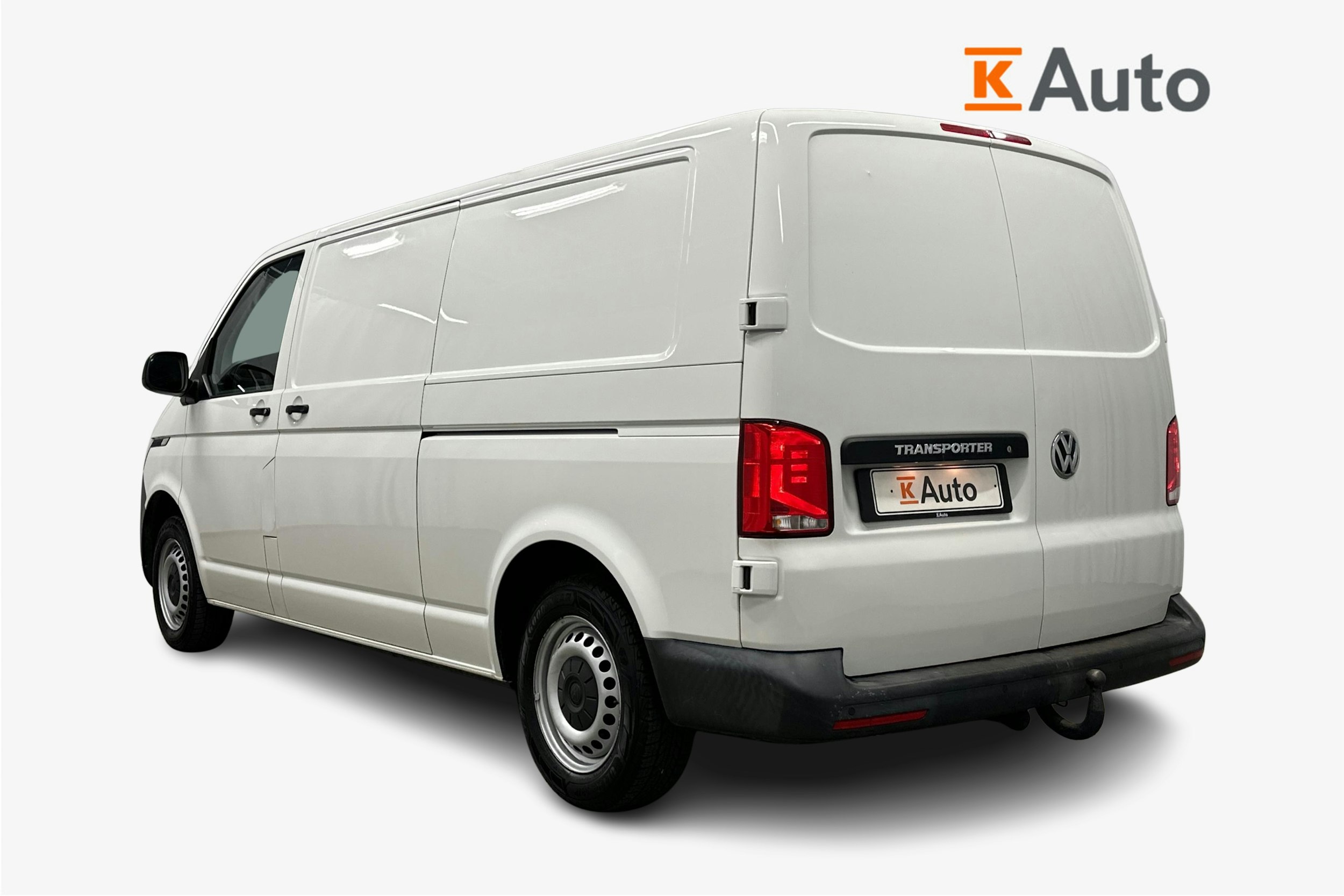 valkoinen Volkswagen Transporter 2020 kuva 2.