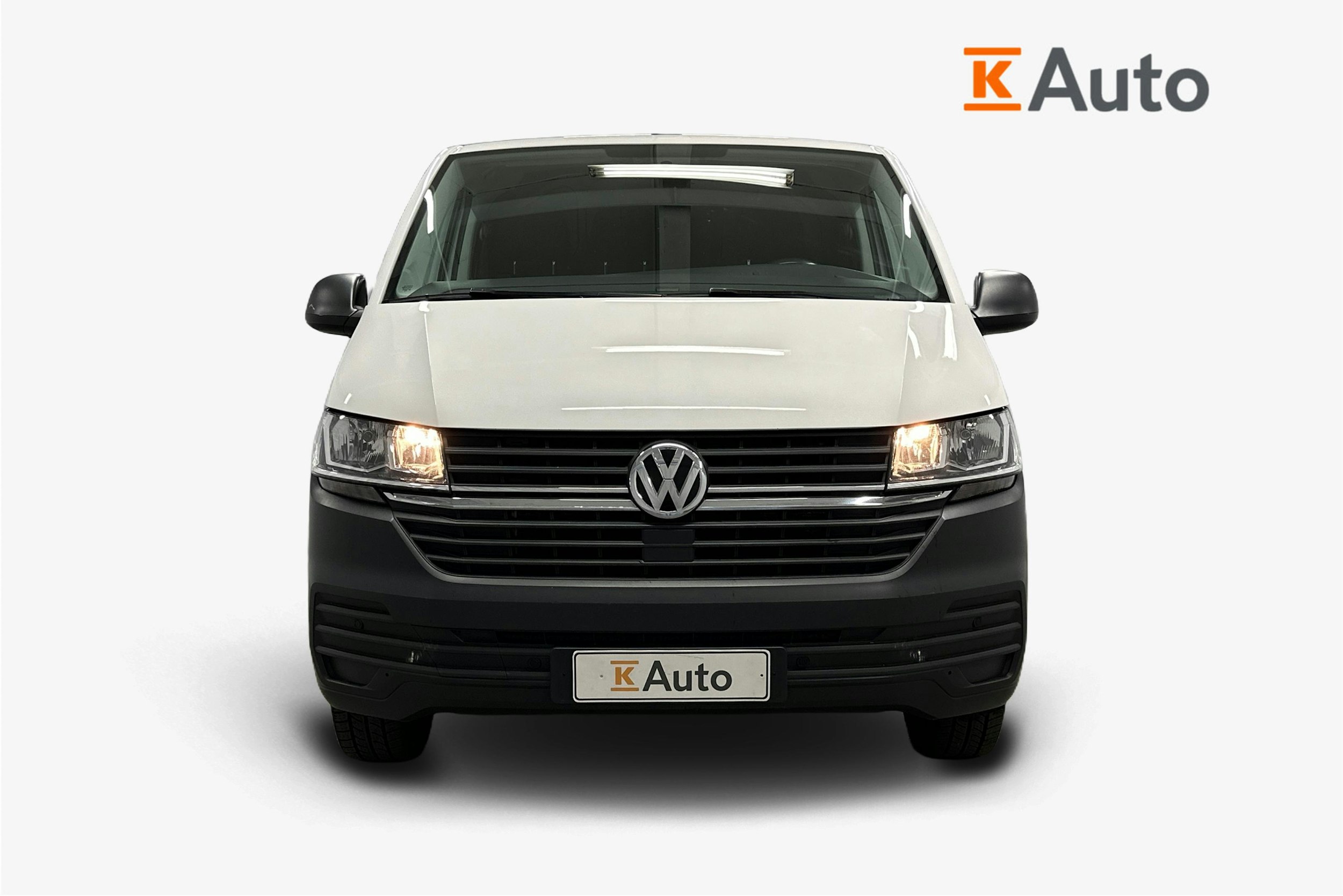 valkoinen Volkswagen Transporter 2020 kuva 4.