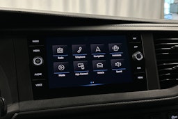 valkoinen Volkswagen Transporter 2020 kuva 19.