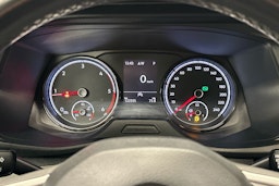 valkoinen Volkswagen Transporter 2020 kuva 14.