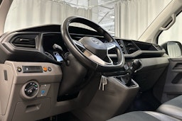 valkoinen Volkswagen Transporter 2020 kuva 6.