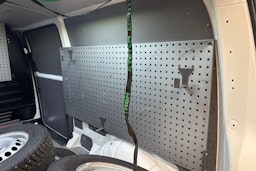 valkoinen Volkswagen Transporter 2020 kuva 27.
