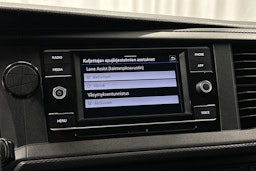 valkoinen Volkswagen Transporter 2020 kuva 18.