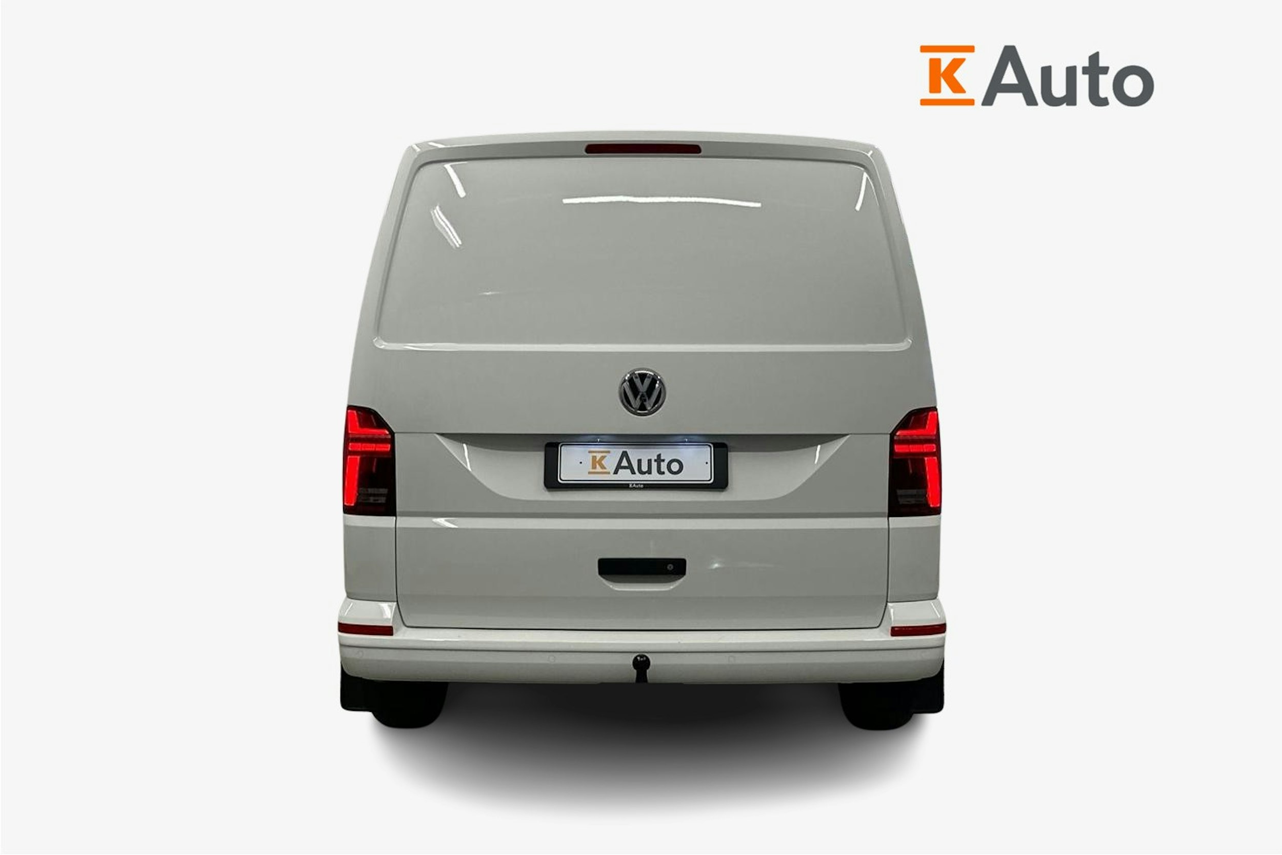 valkoinen Volkswagen Transporter 2020 kuva 3.