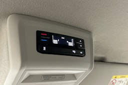 valkoinen Volkswagen Transporter 2020 kuva 15.