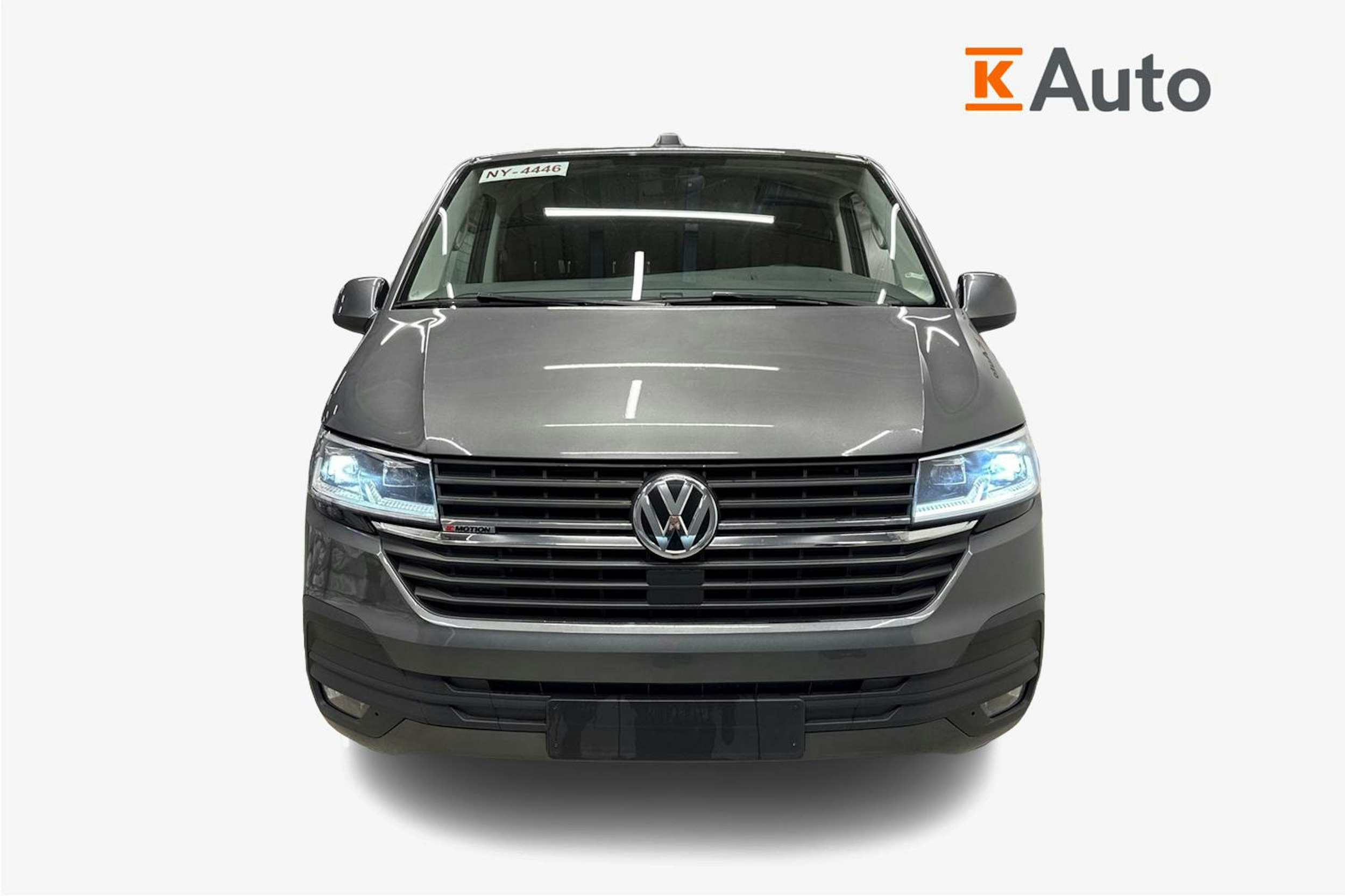 harmaa Volkswagen Transporter 2020 kuva 5.