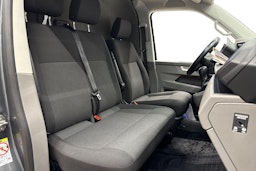 harmaa Volkswagen Transporter 2020 kuva 11.