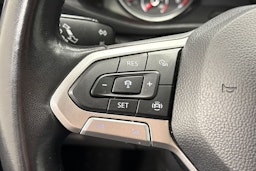 harmaa Volkswagen Transporter 2020 kuva 16.