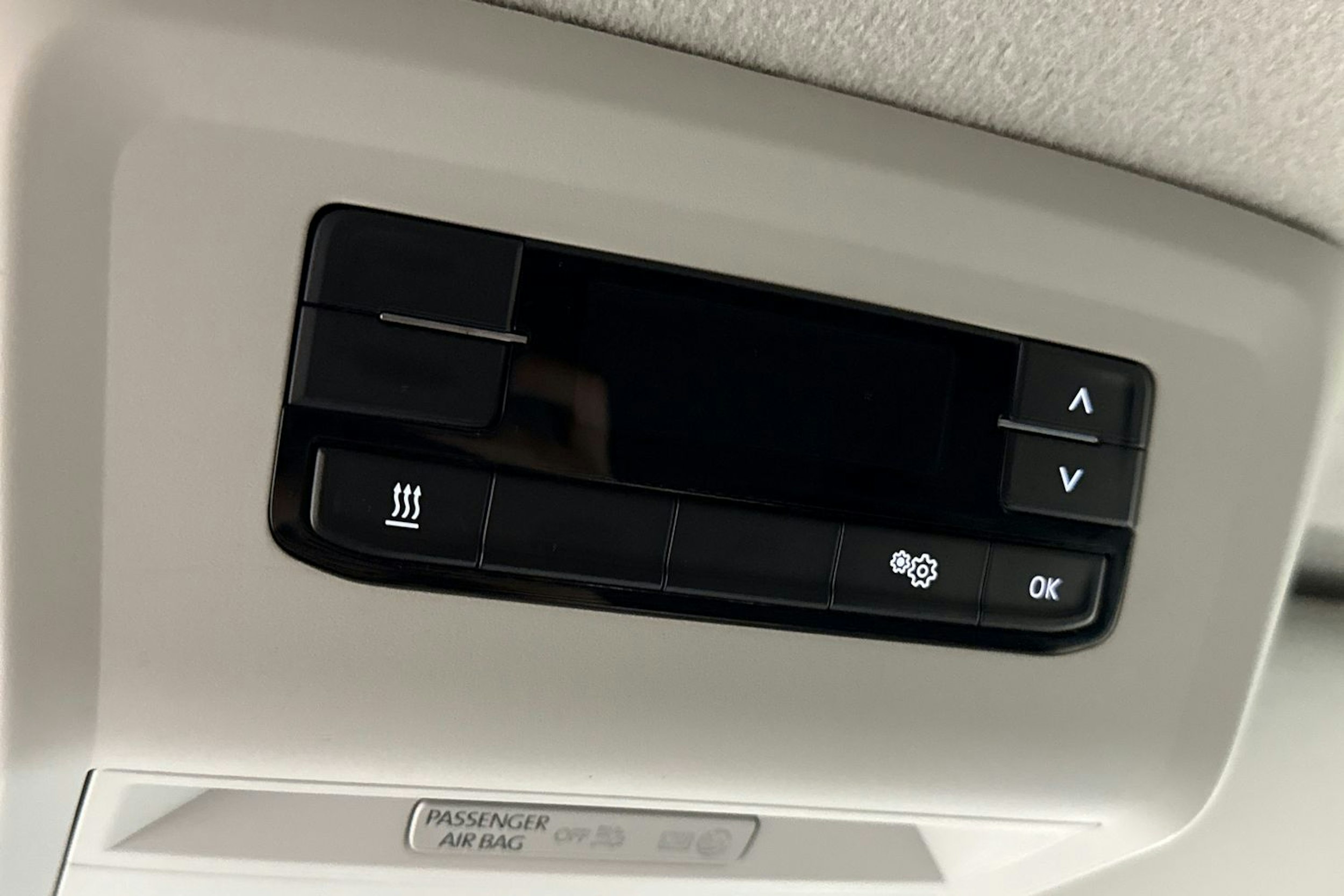 harmaa Volkswagen Transporter 2020 kuva 20.