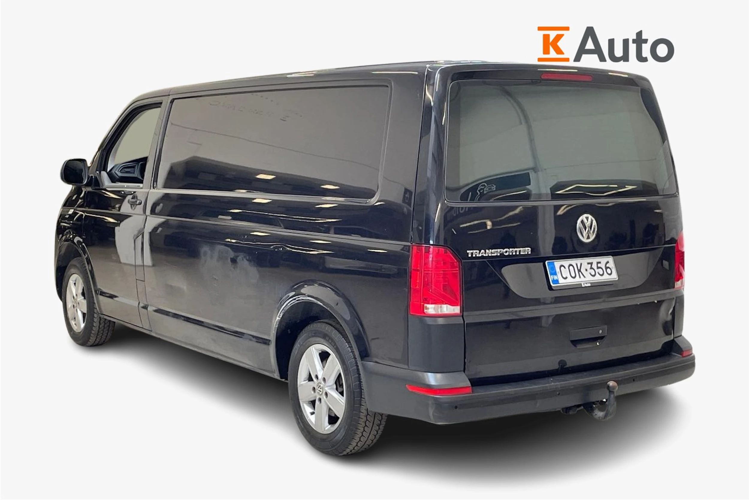 musta Volkswagen Transporter 2020 kuva 2.