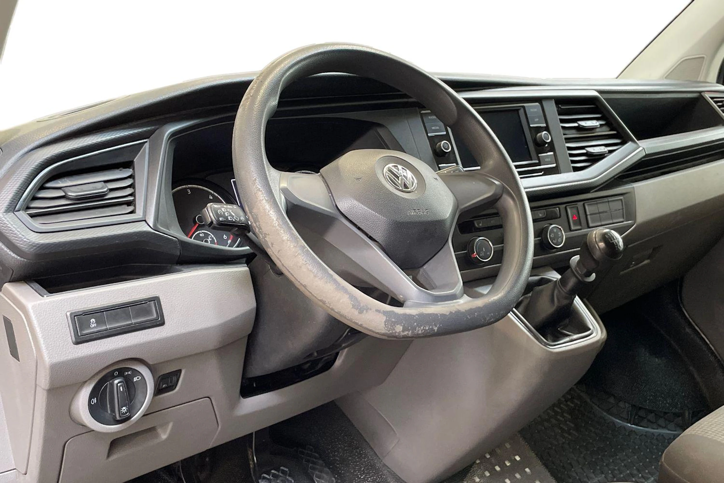 musta Volkswagen Transporter 2020 kuva 7.