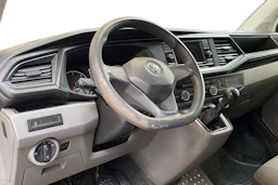 musta Volkswagen Transporter 2020 kuva 7.