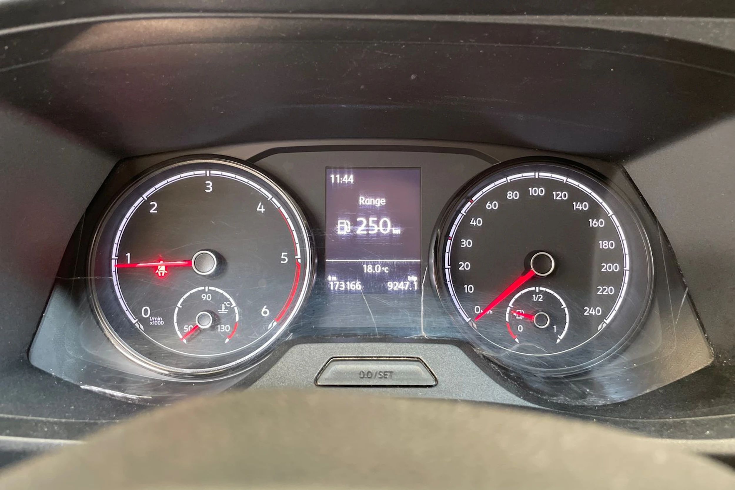 musta Volkswagen Transporter 2020 kuva 14.
