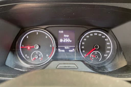 musta Volkswagen Transporter 2020 kuva 14.