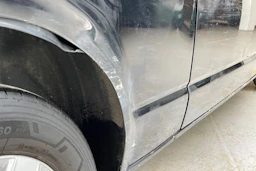musta Volkswagen Transporter 2020 kuva 31.
