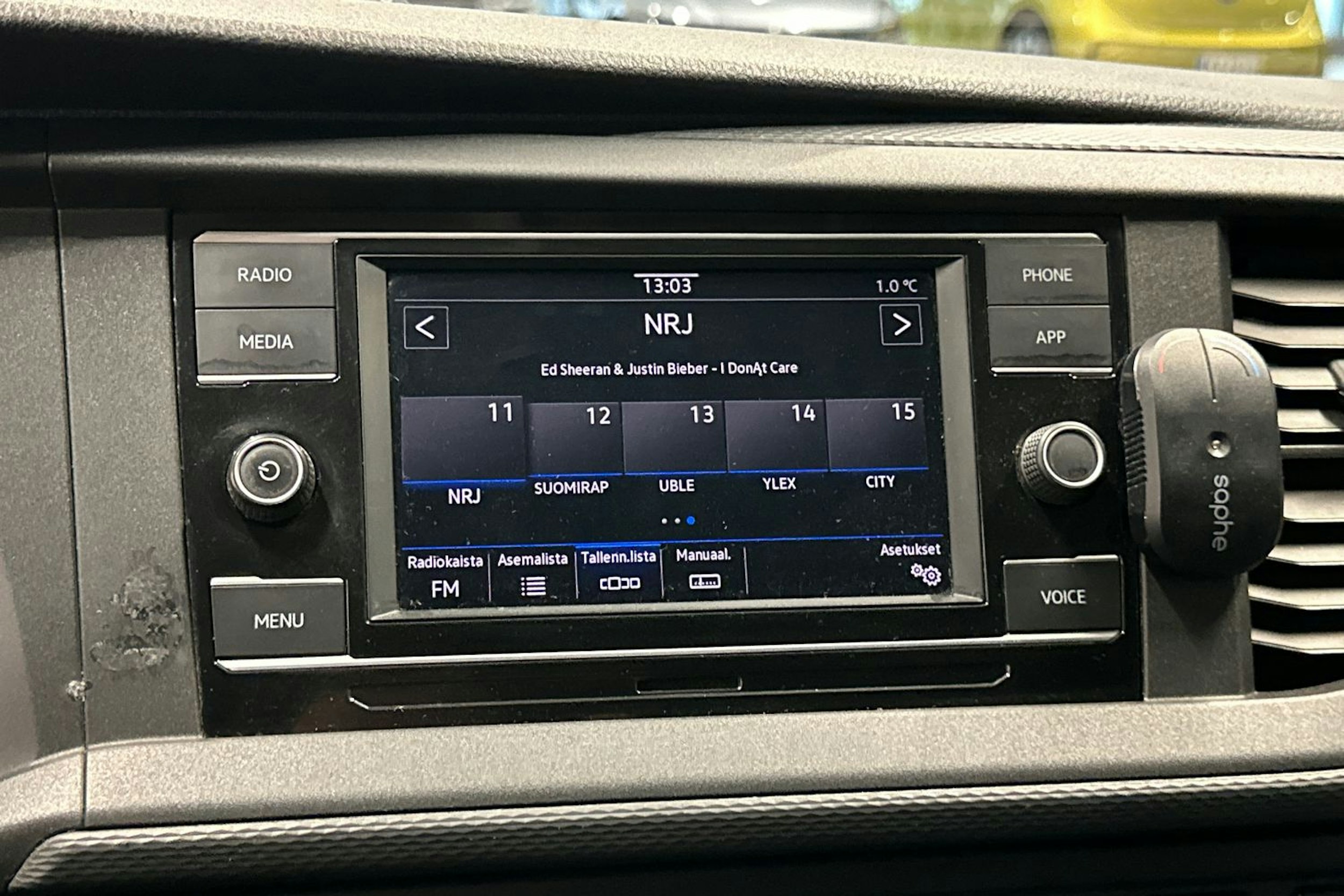 musta Volkswagen Transporter 2020 kuva 17.