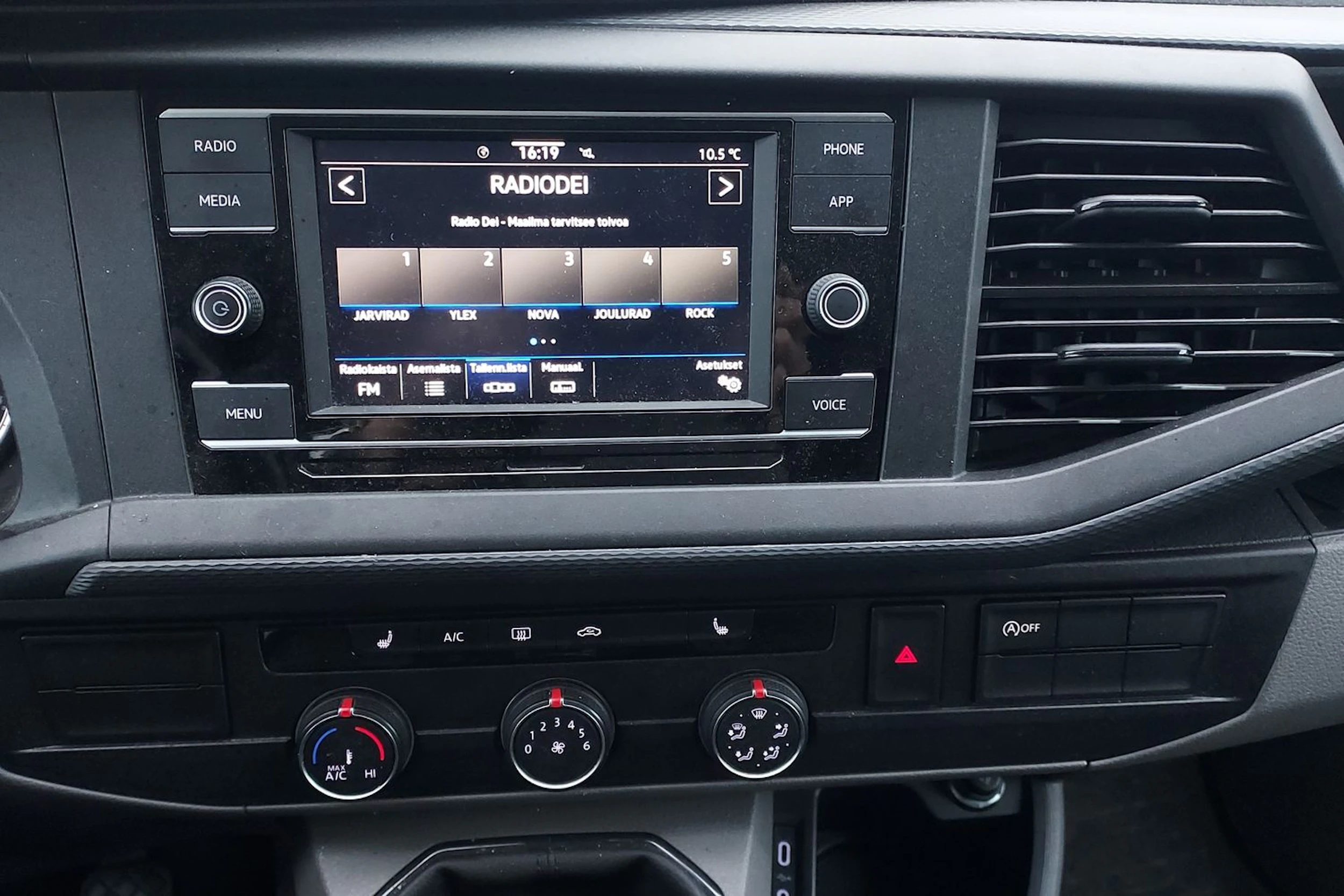 hopea Volkswagen Transporter 2020 kuva 6.