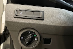 valkoinen Volkswagen Transporter 2020 kuva 17.