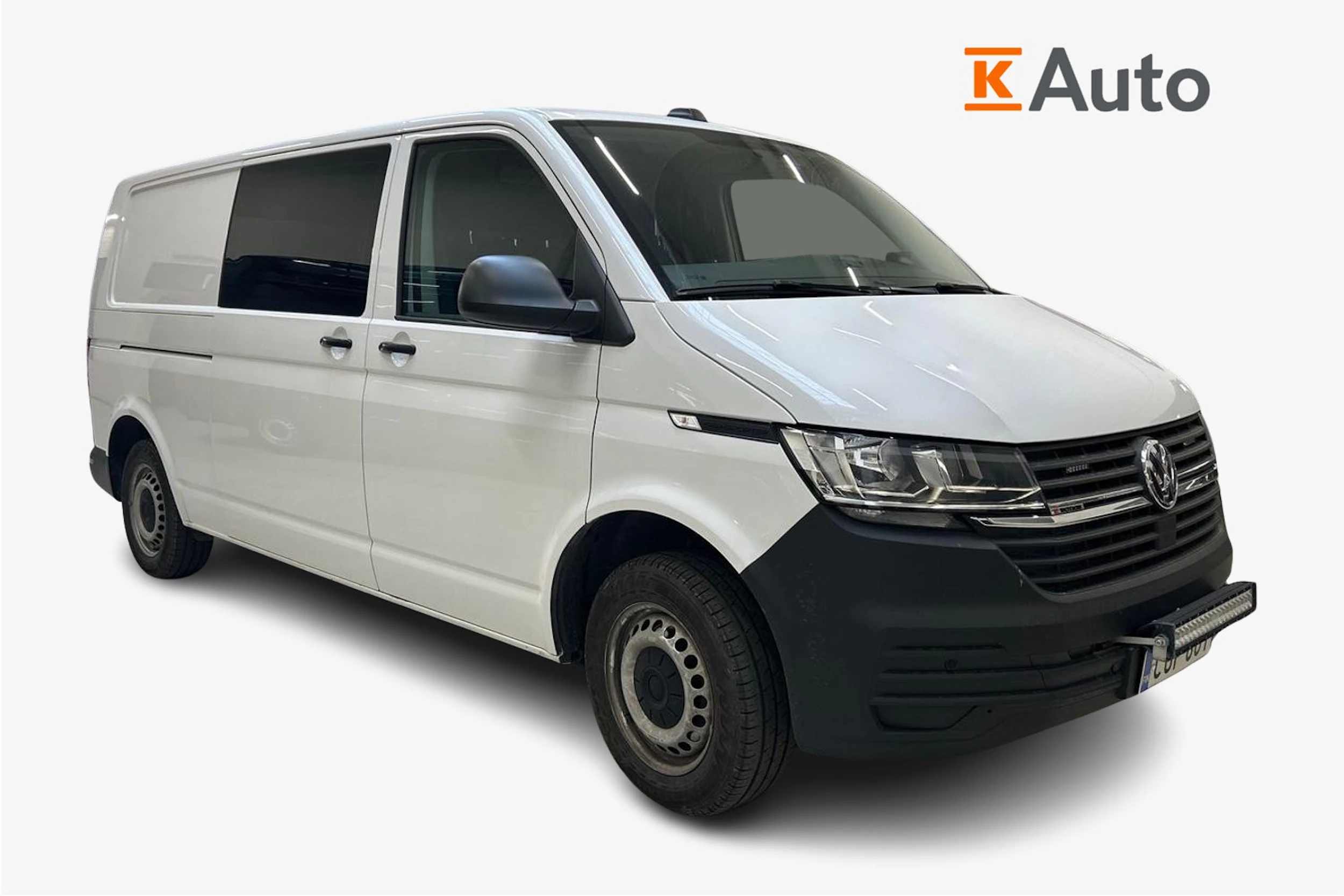 valkoinen Volkswagen Transporter 2020 kuva 1.