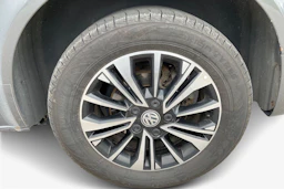 harmaa Volkswagen Transporter 2020 kuva 9.