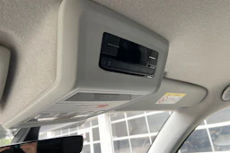 harmaa Volkswagen Transporter 2020 kuva 15.
