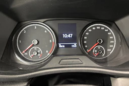 valkoinen Volkswagen Transporter 2020 kuva 17.