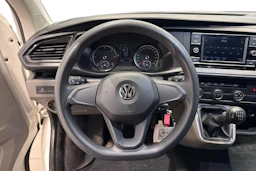 valkoinen Volkswagen Transporter 2020 kuva 9.