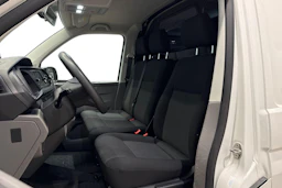 valkoinen Volkswagen Transporter 2020 kuva 11.