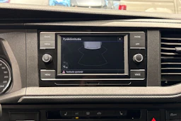 valkoinen Volkswagen Transporter 2020 kuva 21.