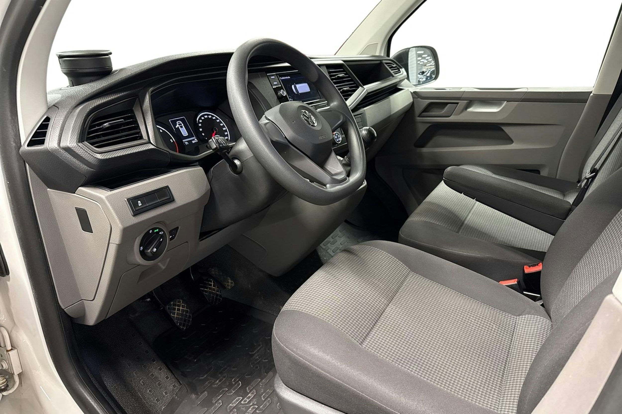 Valkoinen Volkswagen TRANSPORTER 2020 kuva 7.